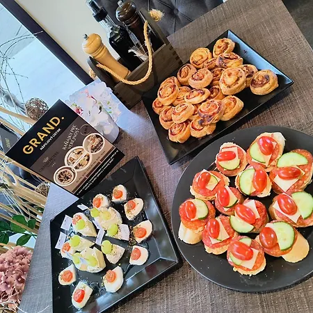 Grand Senica, Garni 3*