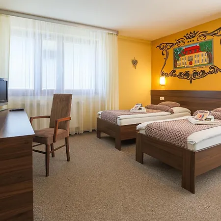 Grand Senica, Garni 3* Senica