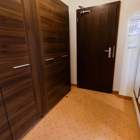 Hotel Grand Senica, Garni Senica