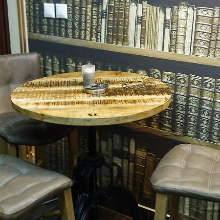 Grand Senica, Garni Senica