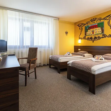 Grand Senica, Garni 3* 세니차